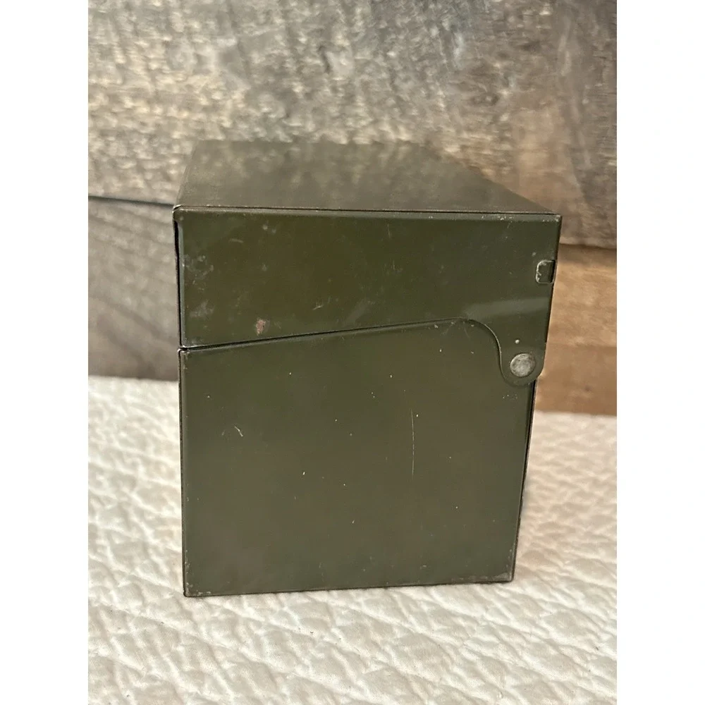 Vintage Green Index Recipe Filing Tin Metal Hinged 3x5‎ Box with Cards Dividers